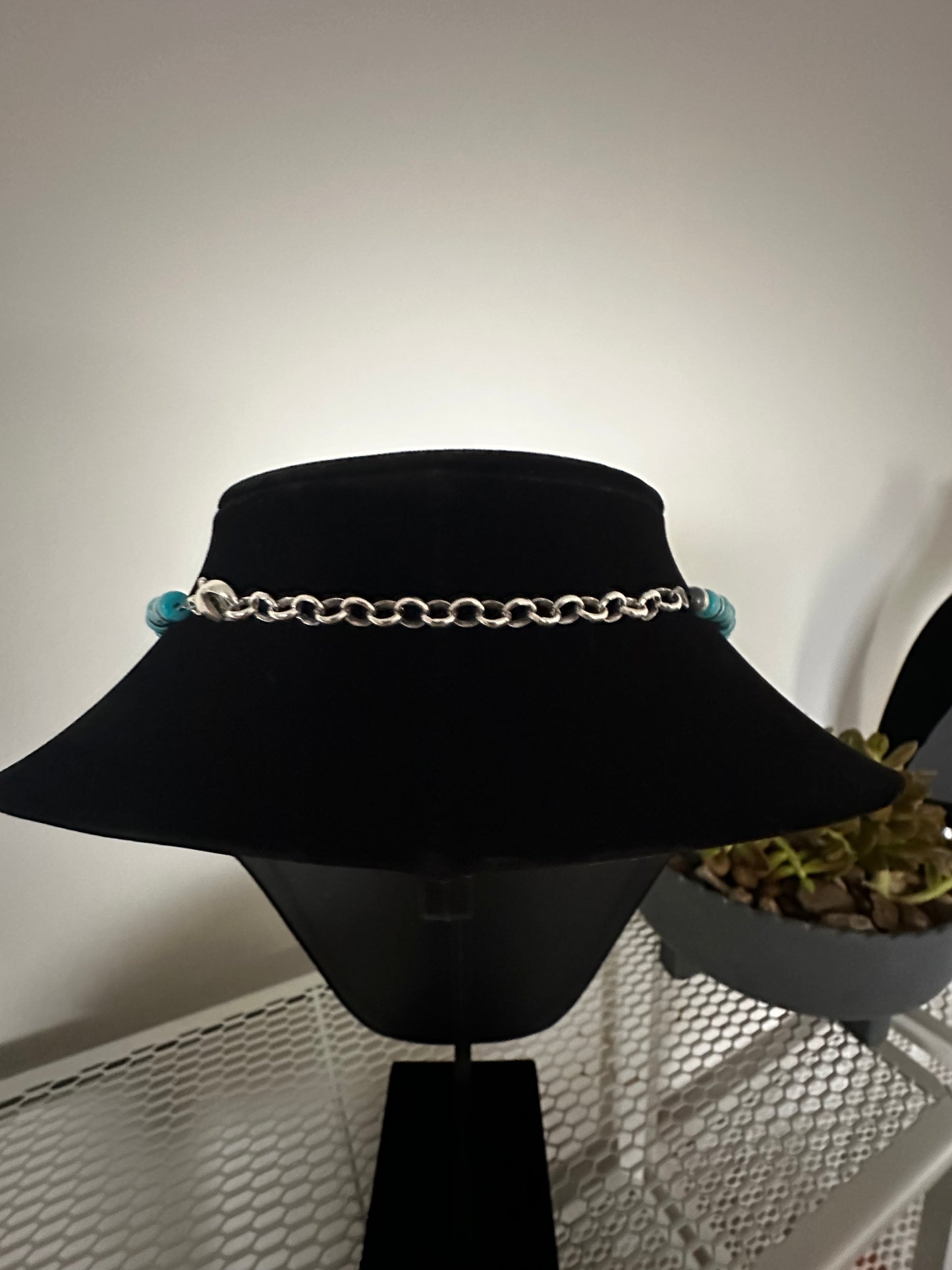 16” Green Kingman Turquoise Necklace with Corrugated Pearls