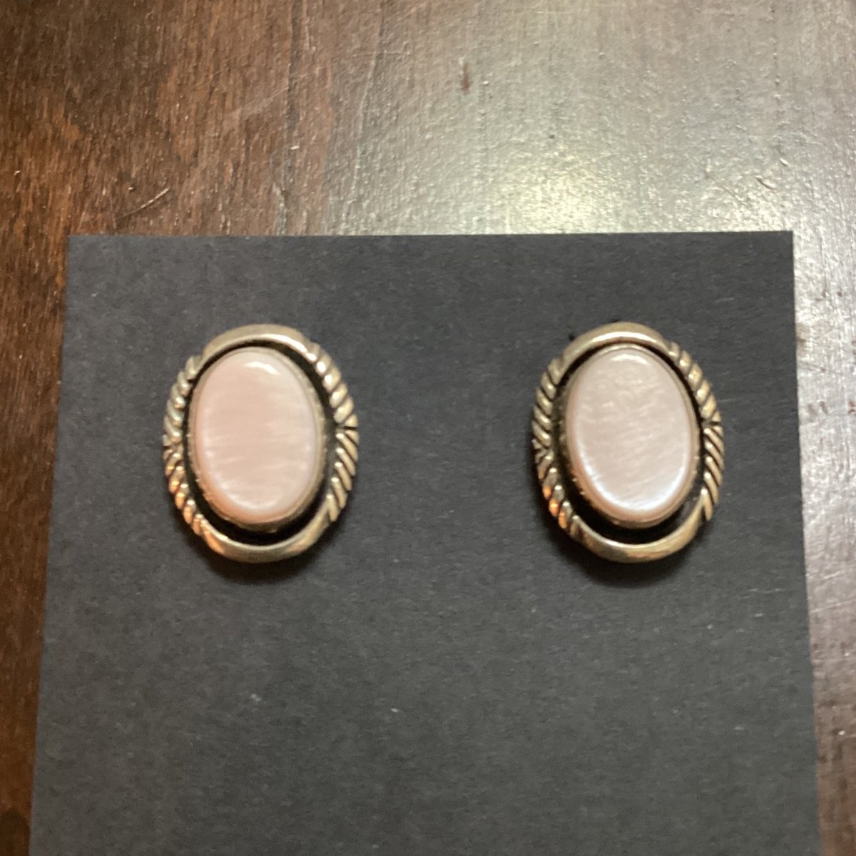 Earrings, Pink Mussel shell Cab, Oval, cutwork bezel, posts, Chimney Butte (2) - Turquoise Mustang