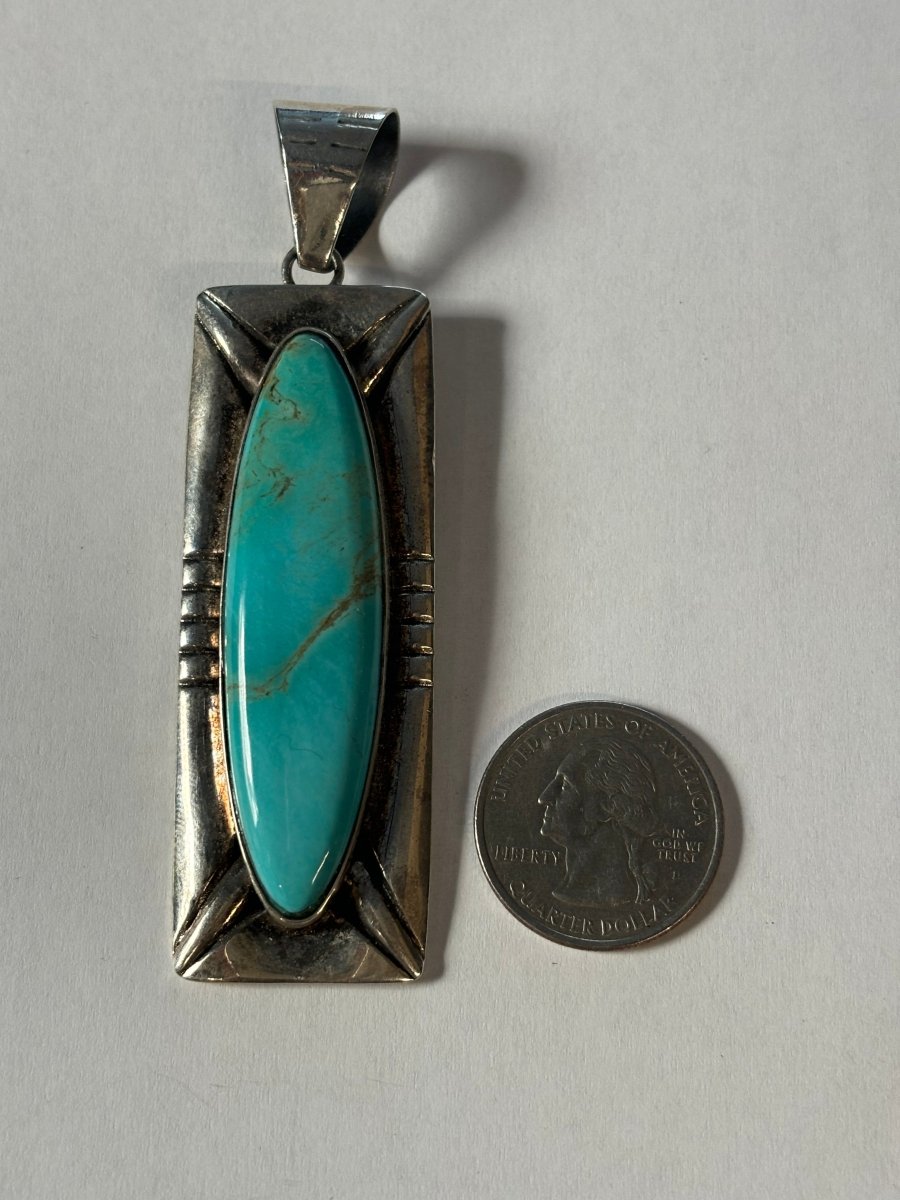 The Medium Reno Pendant - Turquoise Mustang