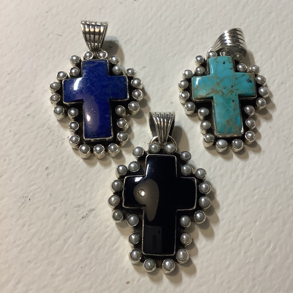 Pendant, Cross, Turquoise Cab with Pearl Bezel, 22 pearls, DD - Turquoise Mustang