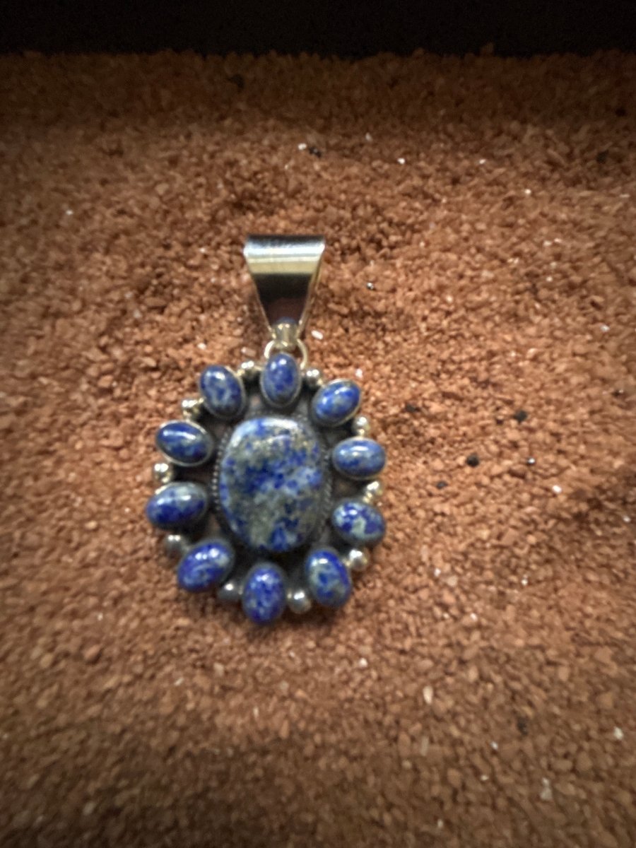 The Shasta Daisy Cluster Pendant - Turquoise Mustang