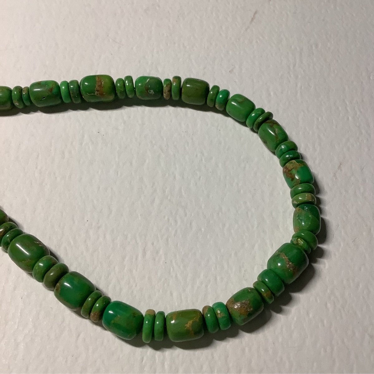 Dan Dodson, 20" Mojave Kingman Barrel Beads Necklace - Turquoise Mustang