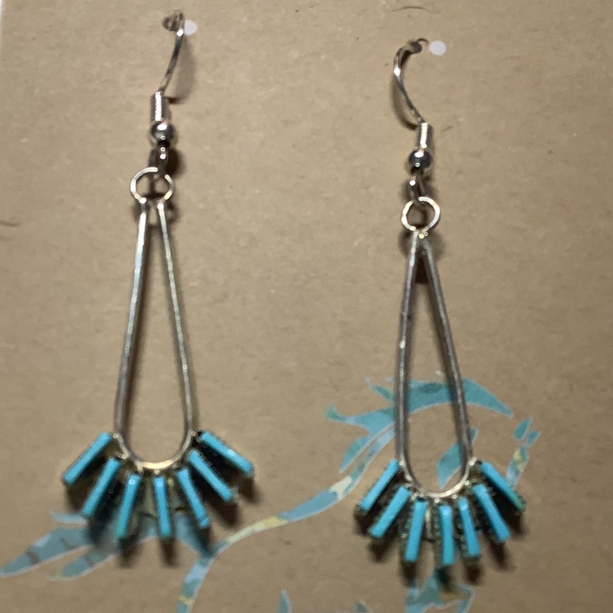 Earring, petite point SB, 7 - Stone "fingers" on silver teardrop. Unknown Zuni (1) - Turquoise Mustang