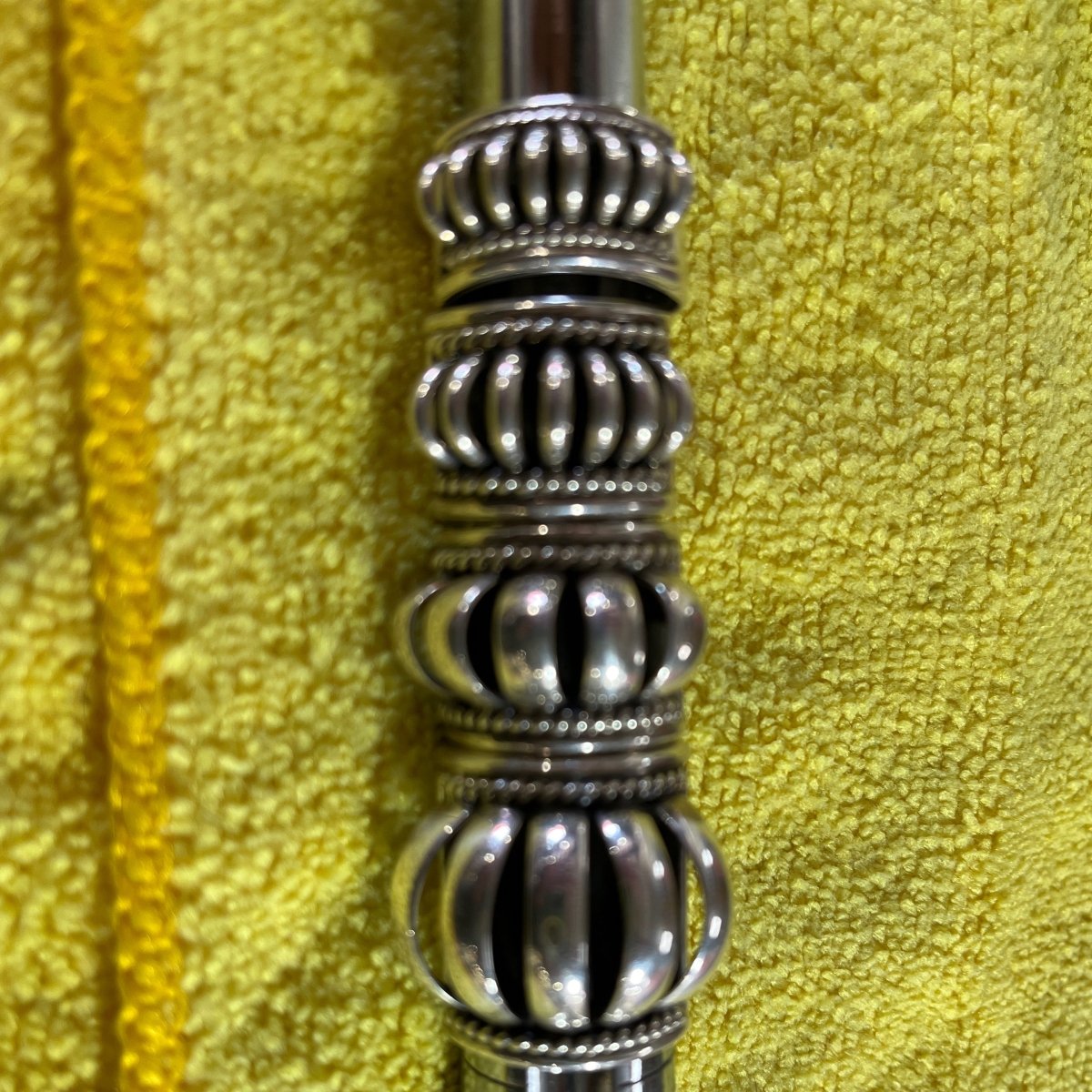 Ring, segmented centipede style, Paula Arviso sic Tom Charley - Turquoise Mustang