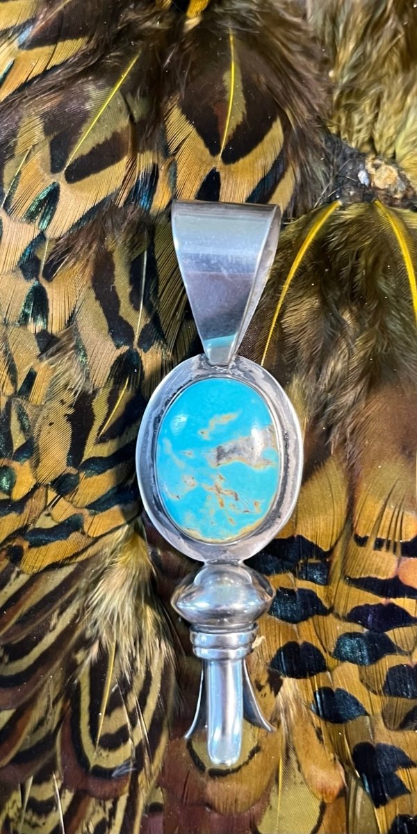 The Oval Squash Blossom Pendant - Turquoise Mustang