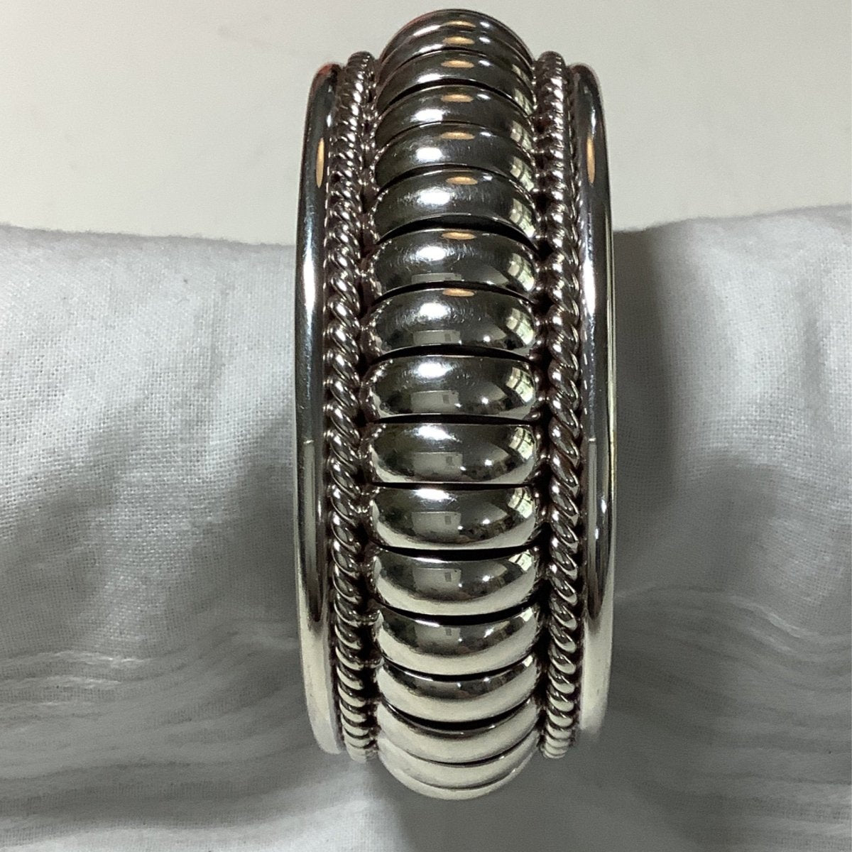 Bracelet, all silver Lg. "Centipede", PA, Paul Arviso - Turquoise Mustang