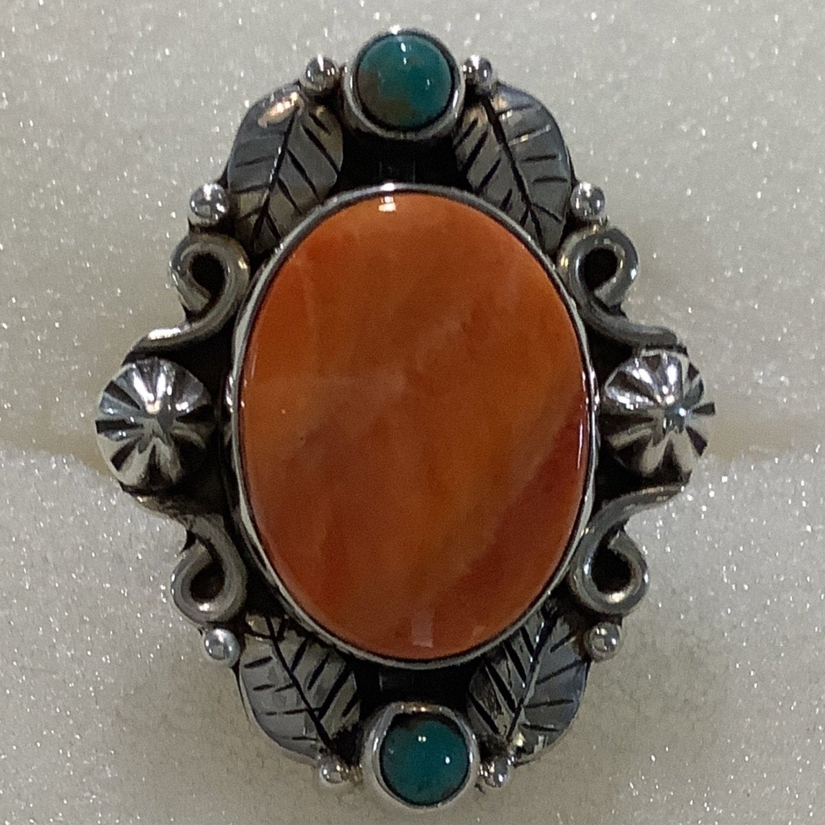 Ring, Orange Spiney Oyster, Oval with 2 TQ rounds North & South,Overlay Bezel, DD (1) - Turquoise Mustang