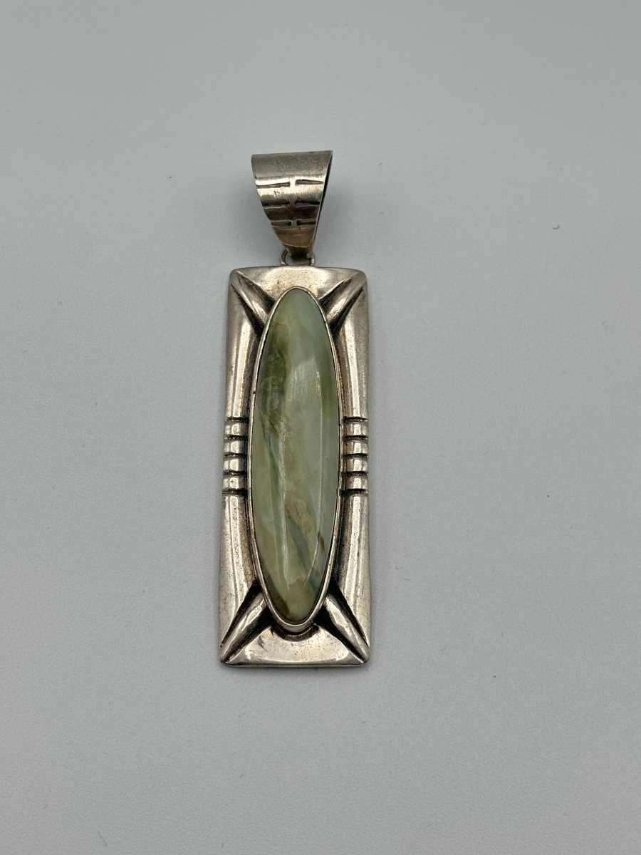 The Medium Reno Pendant - Turquoise Mustang