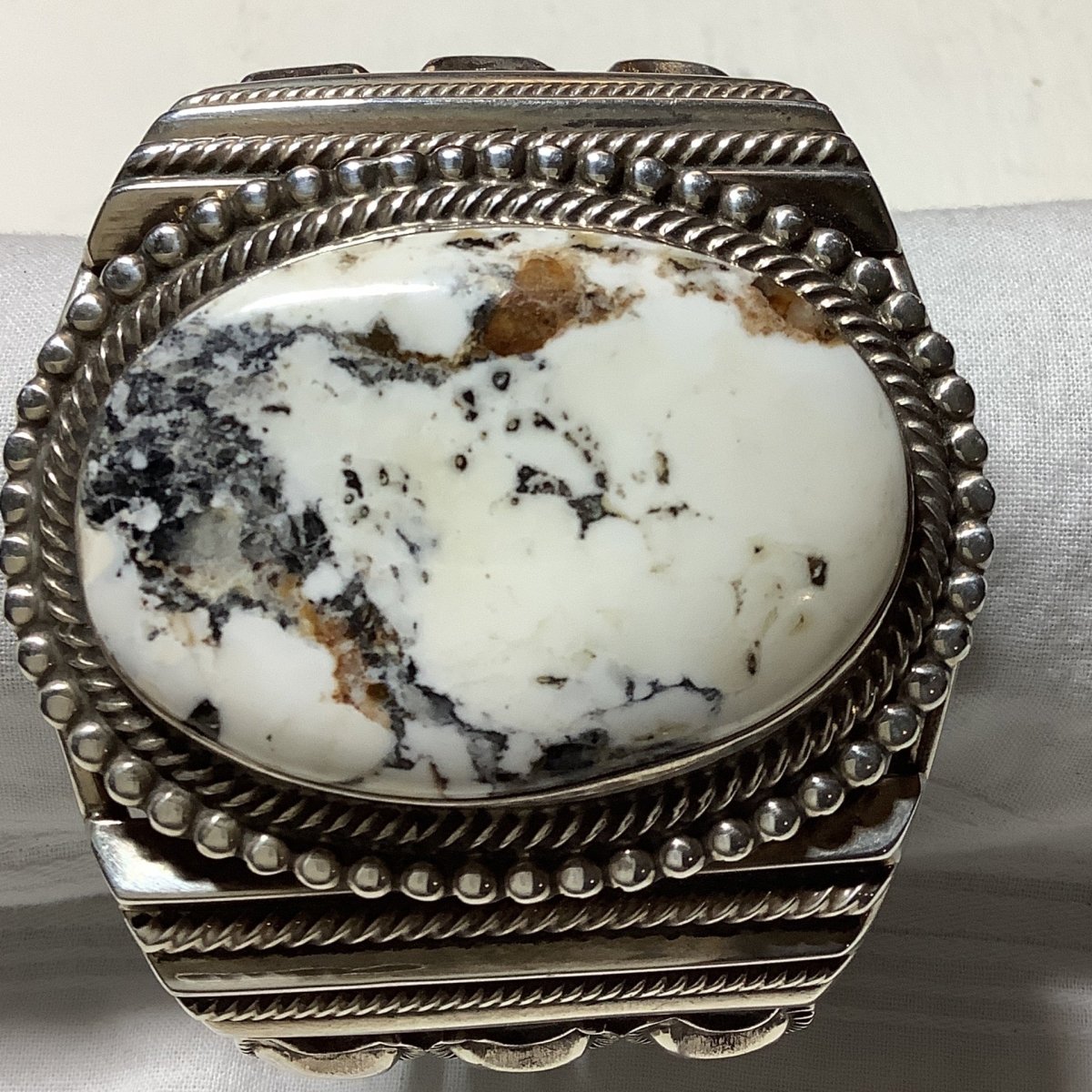 Bracelet, Large OVal White Buffalo, Robe and Bead Bezel, Rick Martinez - Turquoise Mustang