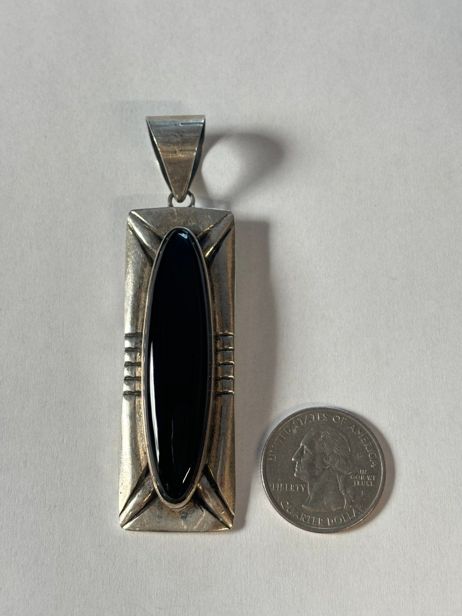 The Medium Reno Pendant - Turquoise Mustang