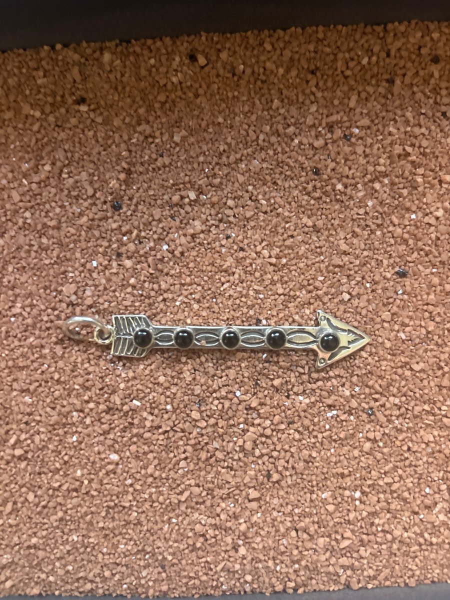 The Arrowleaf Pendant - Turquoise Mustang