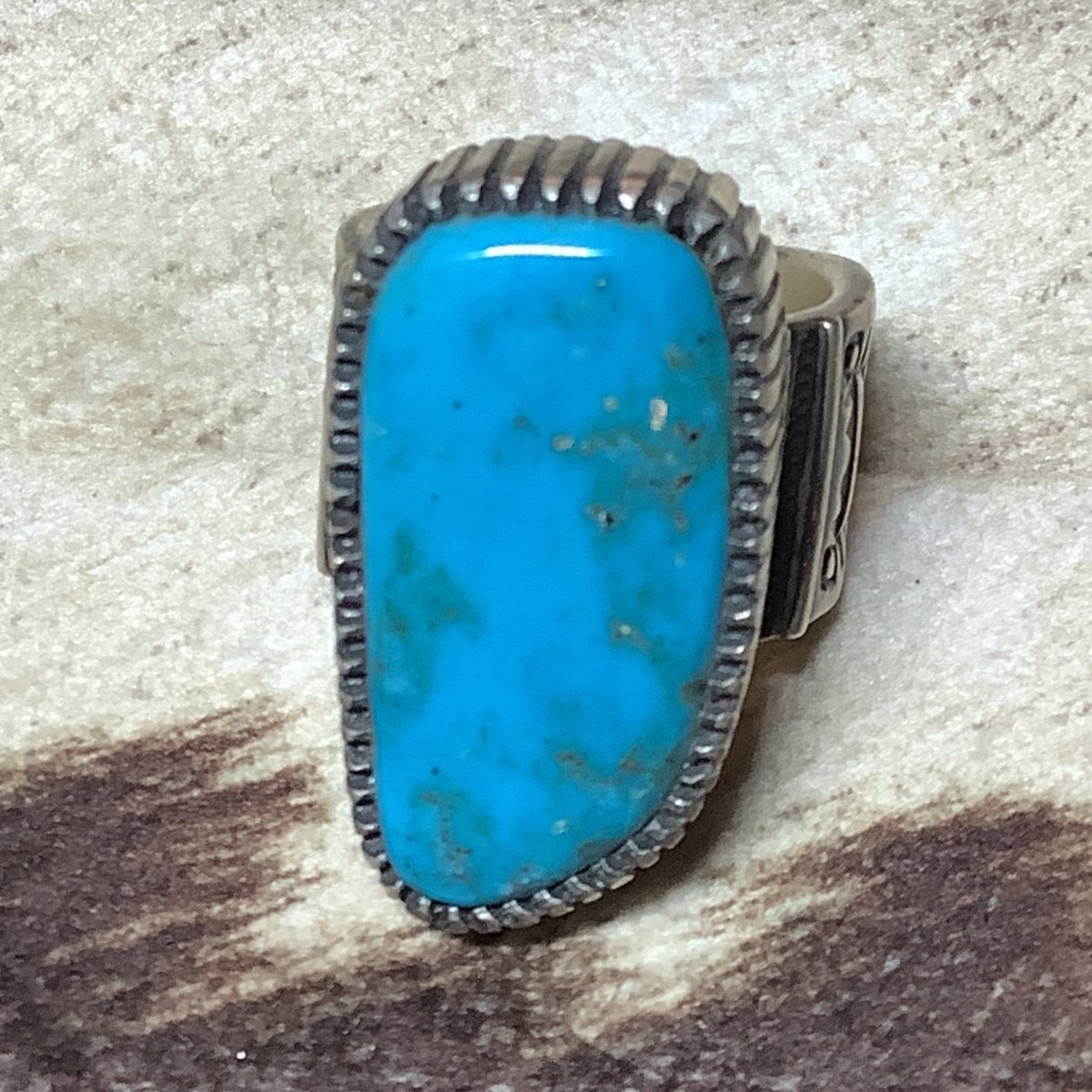 Ring, Tall Bezel Freeform Blue Kingman, Cut Bezel, stampd shank, Verdy Jake (1) - Turquoise Mustang