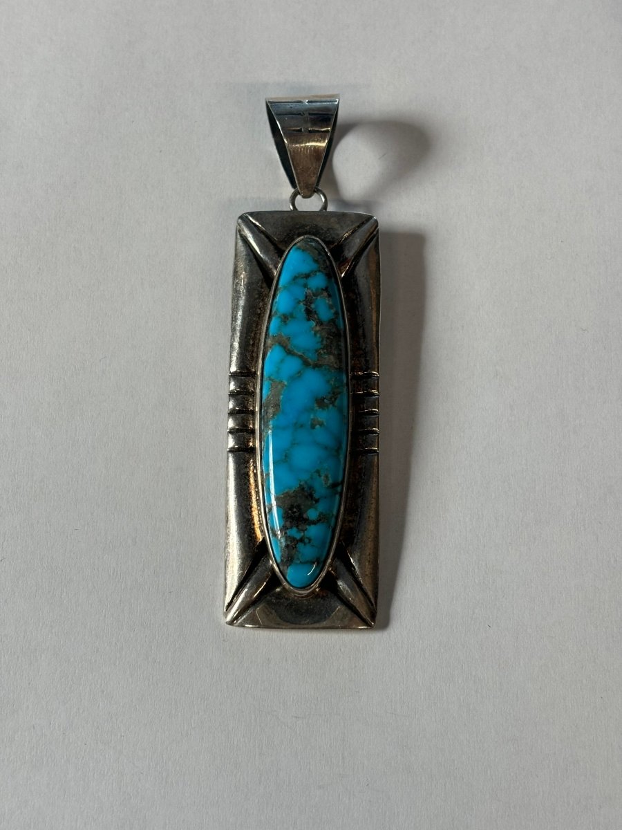 The Medium Reno Pendant - Turquoise Mustang