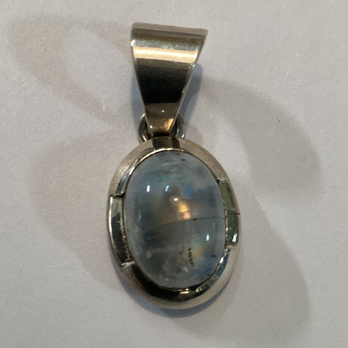 Pendant, small oval shape Moonstone, Darryl Becenti - Turquoise Mustang
