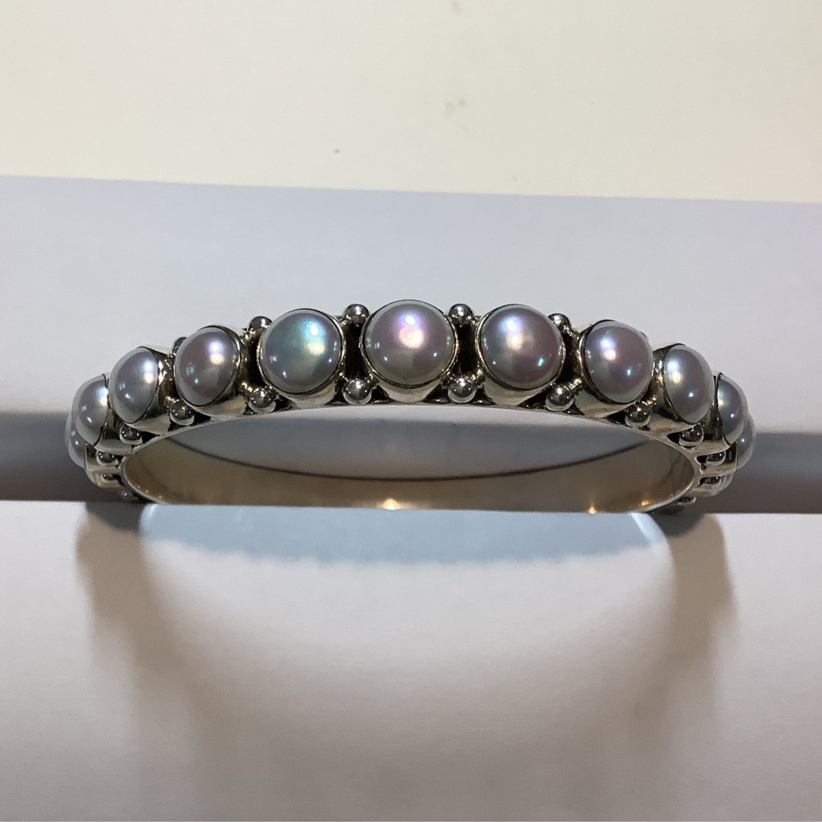Bangle, Large Pearl 23 stone, DD - Turquoise Mustang
