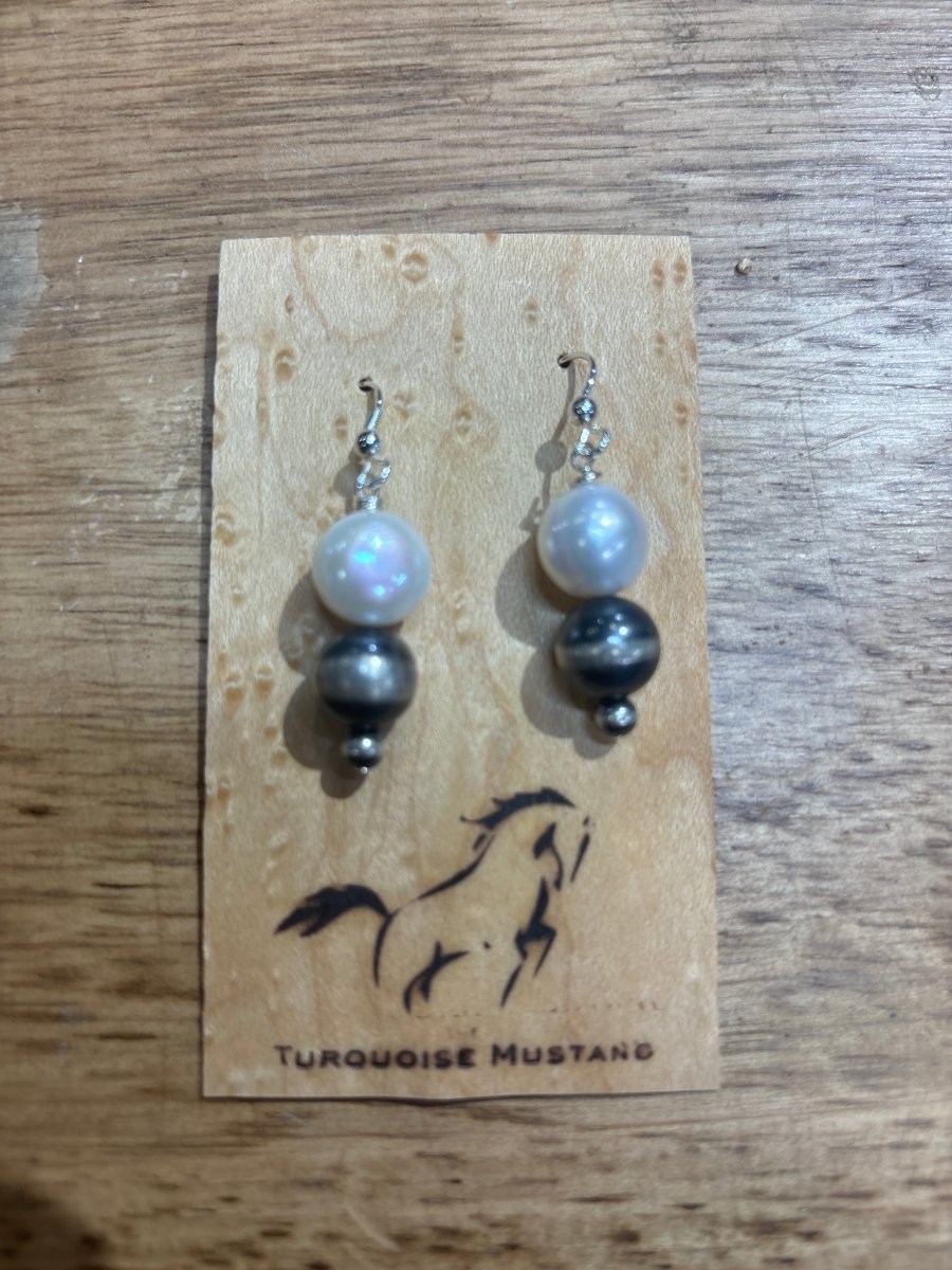 Assorted Beaded & Navajo Pearl Earrings - Turquoise Mustang