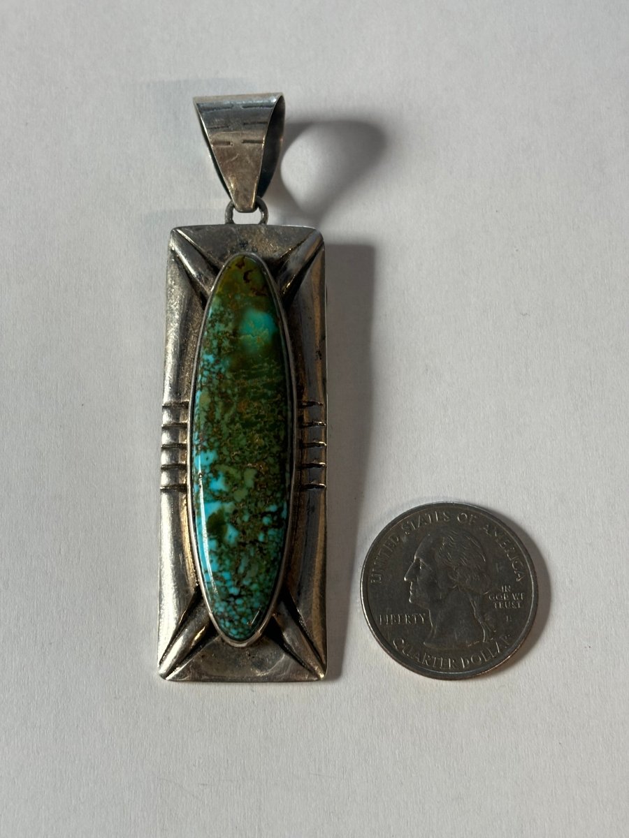 The Medium Reno Pendant - Turquoise Mustang