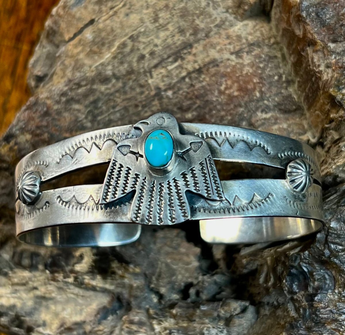 The Bird's Beak Cuff Bracelet - Turquoise Mustang