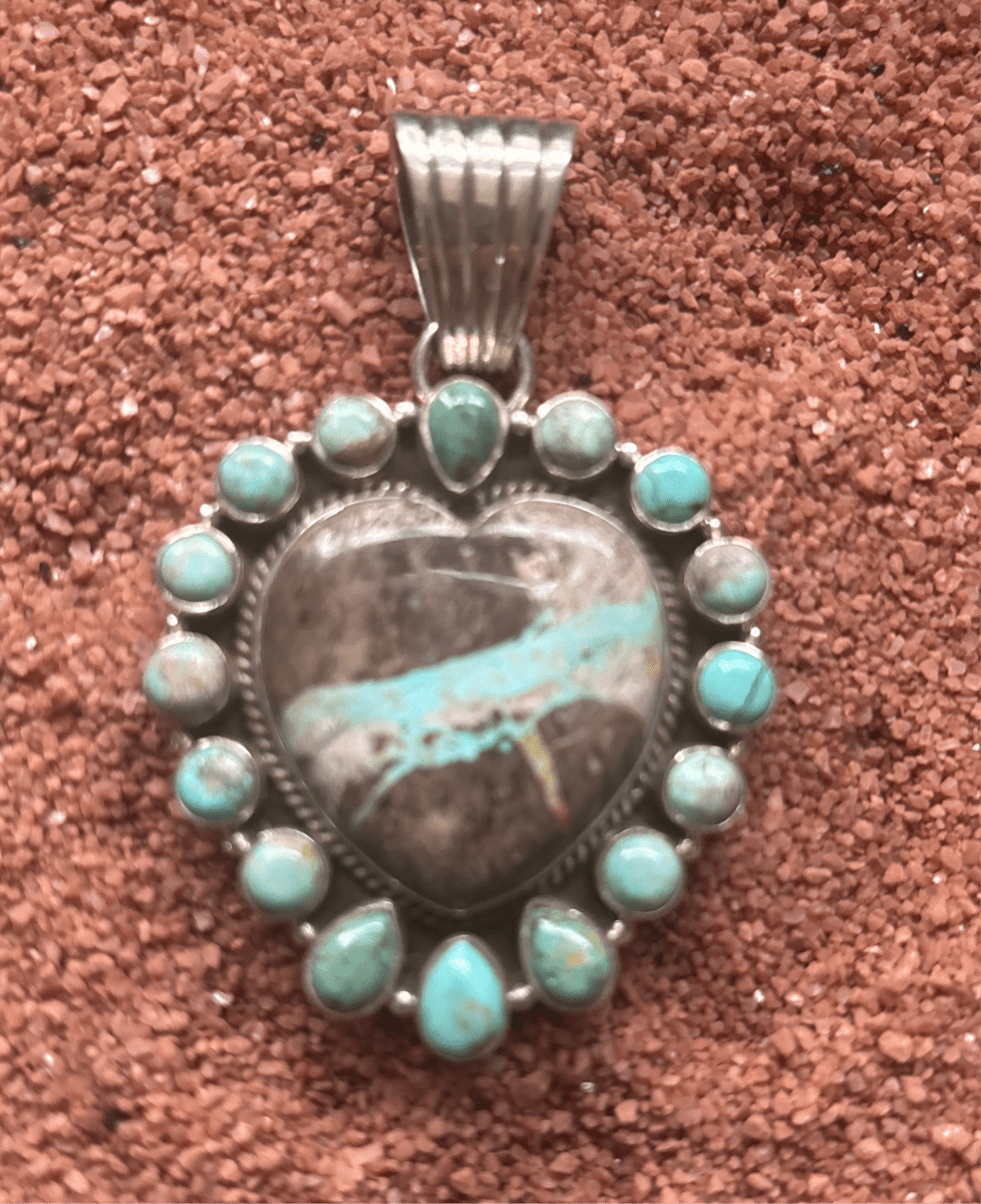 The Marguerite Daisy Heart Cluster Pendant - Turquoise Mustang