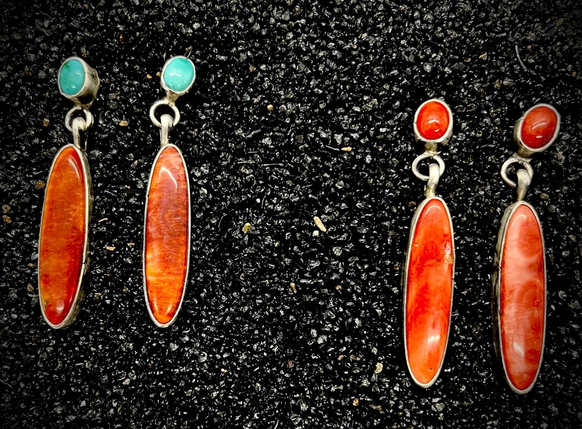 Santa Fe Spiny Oyster & Turquoise Earrings by Danny Henio - Turquoise Mustang