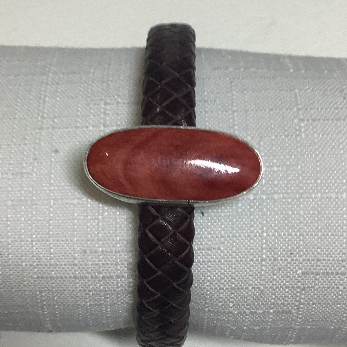 Bracelet, Spiny Oyster, Braided Brown Leather with Narrow Oval cab, Jeff Stahre - Turquoise Mustang