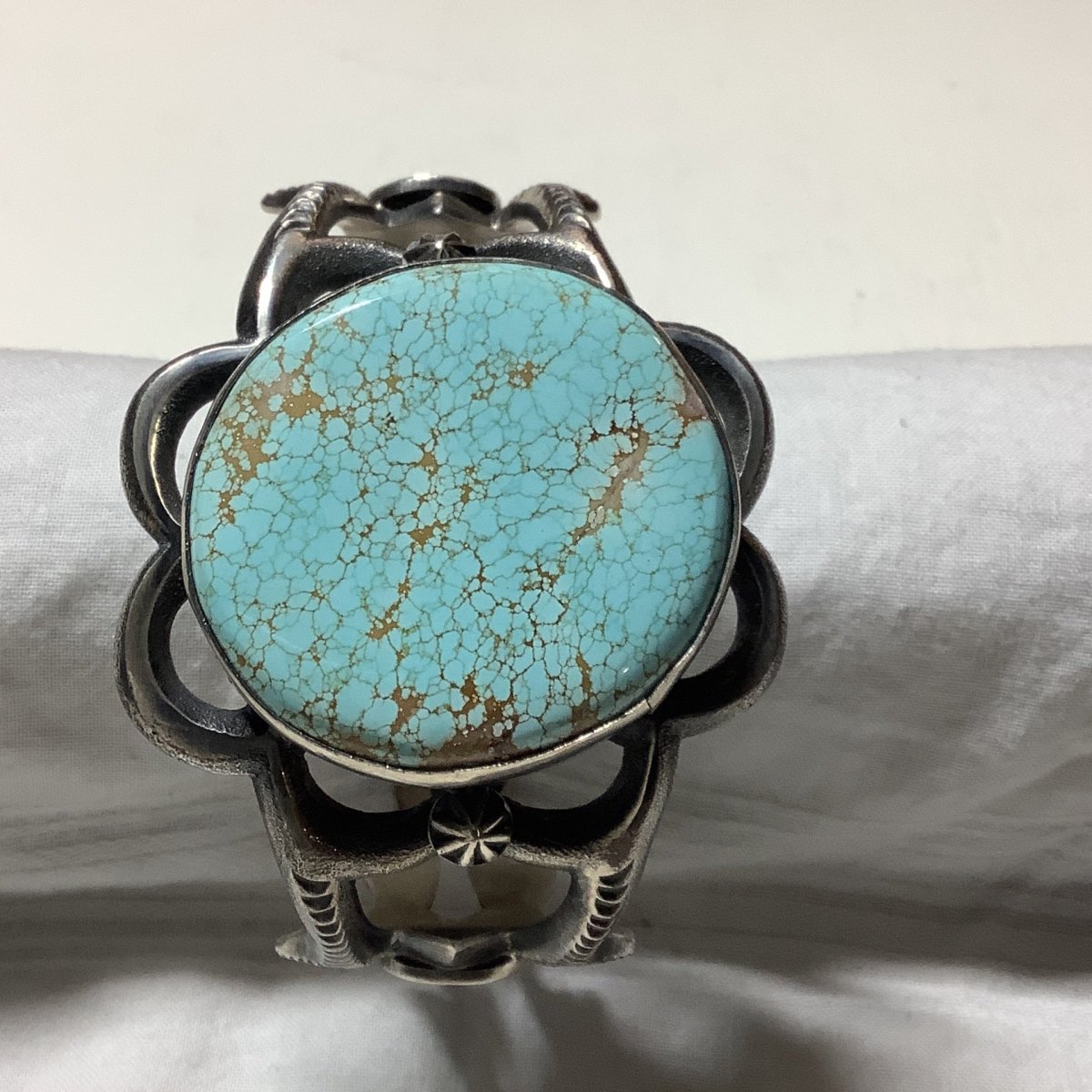 Tufa Cast w 8 Mine Turquoise Cuff - Turquoise Mustang