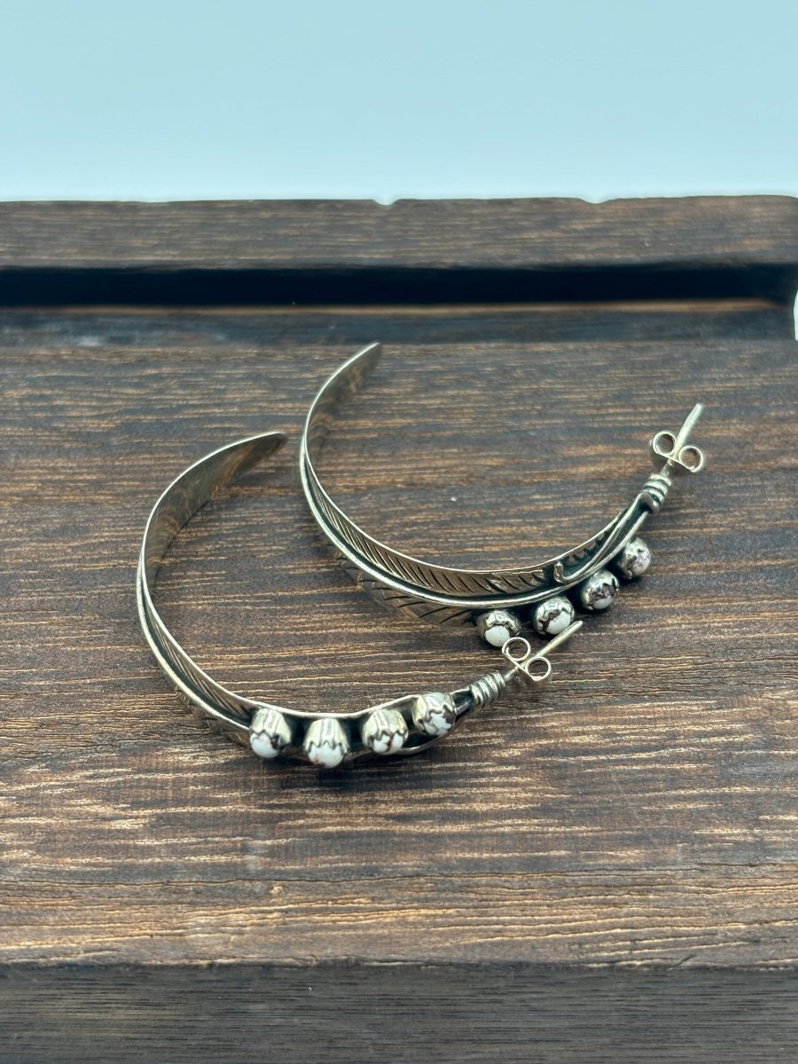 The Lady Slipper Half Hoop Feather Earring - Turquoise Mustang