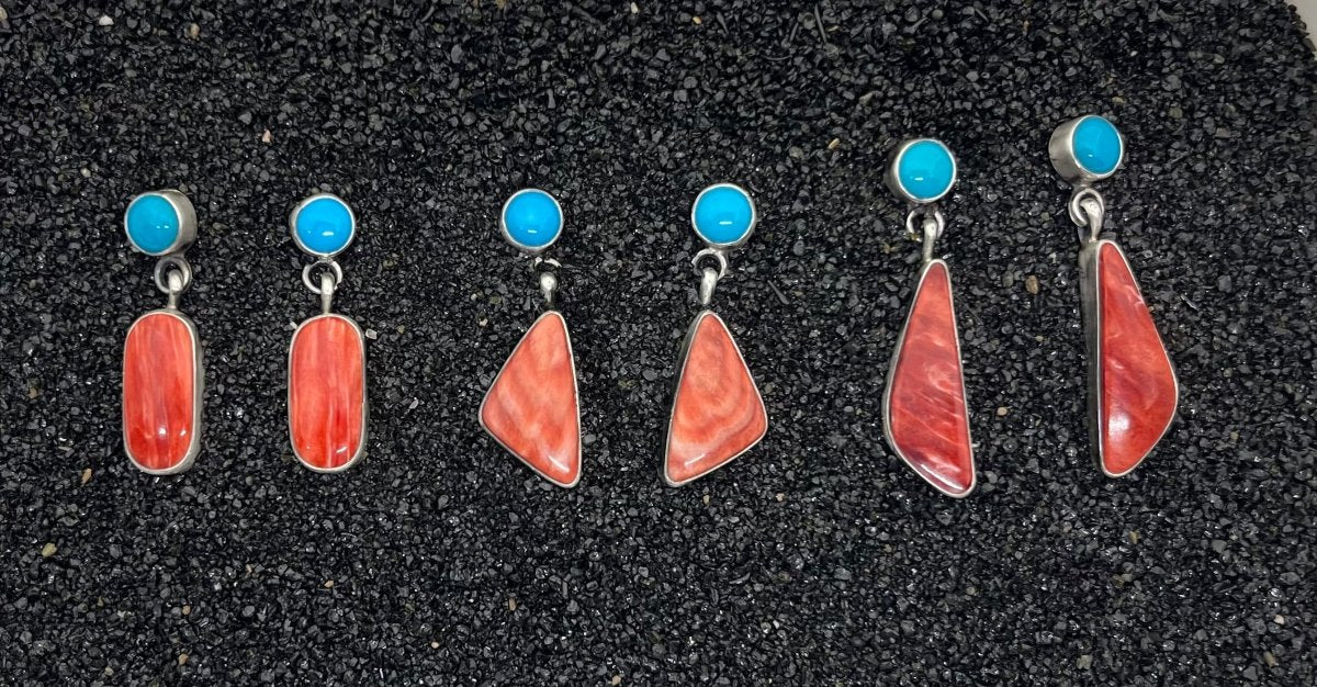 Belin Spiny Oyster & Kingman Turquoise Earrings by Danny Henio - Turquoise Mustang