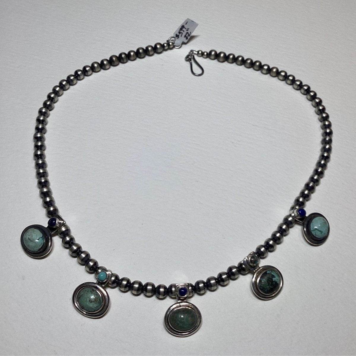 Necklace, 22", 6mm Navajo Pearls with 6 oval Pendants , TM - Turquoise Mustang