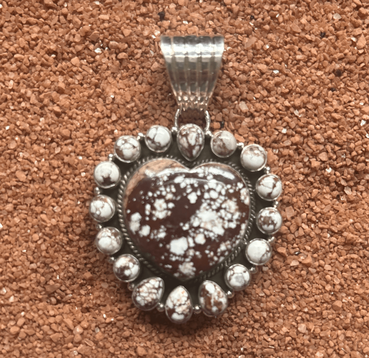 The Marguerite Daisy Heart Cluster Pendant - Turquoise Mustang