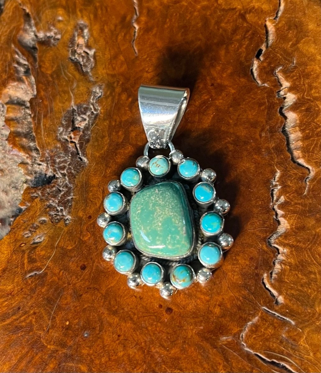 The Candytuft Freeform Cluster Pendant - Turquoise Mustang