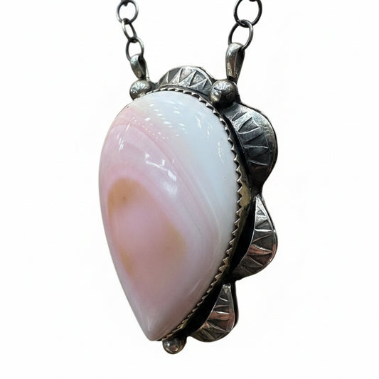 Teardrop Pink Conch Bar Necklace, Tia Long - Turquoise Mustang