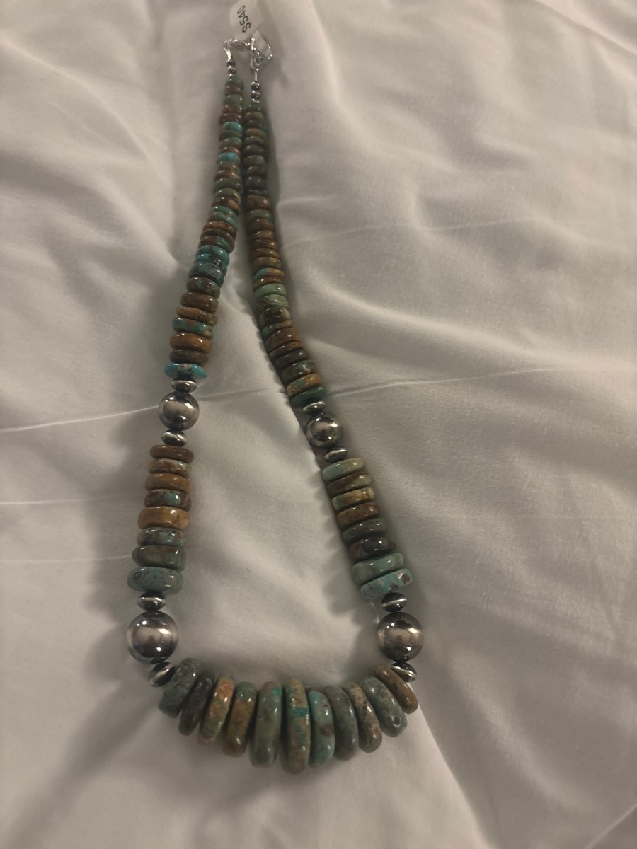 Green Turquoise Necklace - graduated with silver pearls - Turquoise Mustang