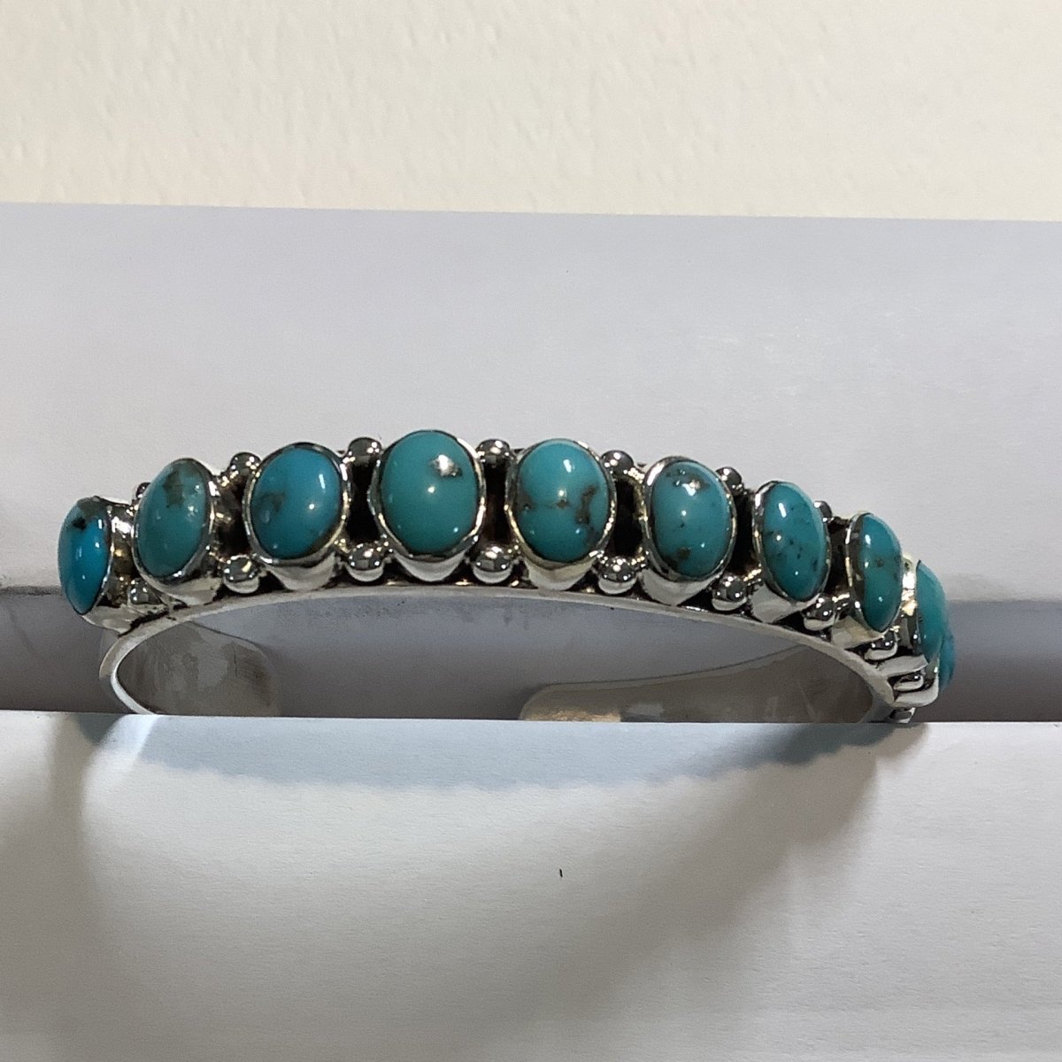 Bracelet, 11 stone Oval BLUE Turquoise Cuff, DD - Turquoise Mustang