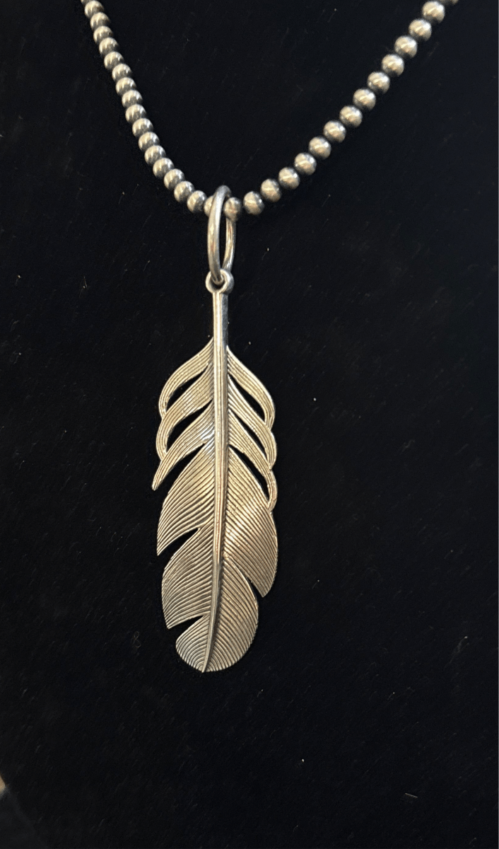 The Horsemint Pendant - Turquoise Mustang