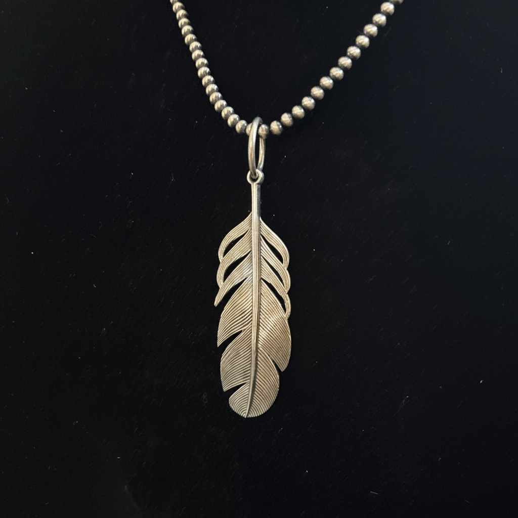 The Horsemint Pendant - Turquoise Mustang