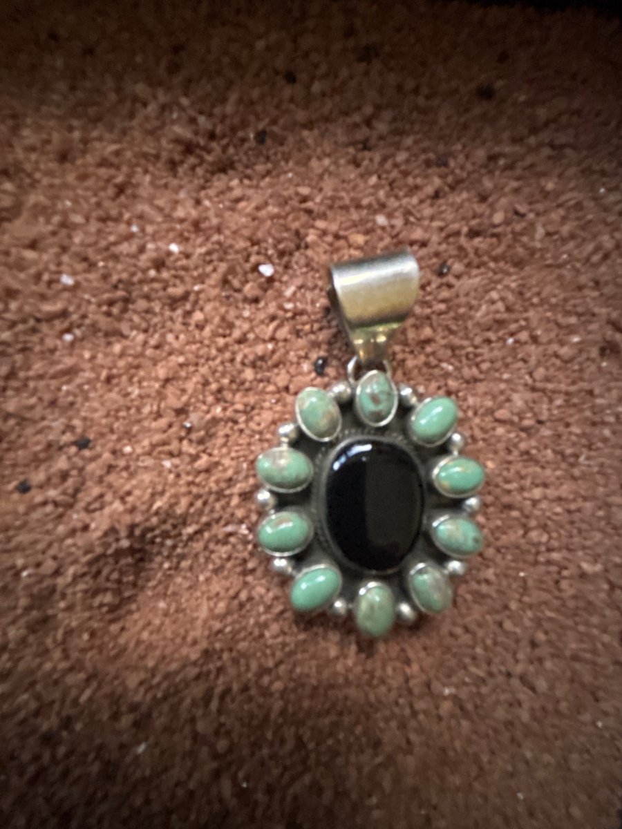The Shasta Daisy Cluster Pendant - Turquoise Mustang