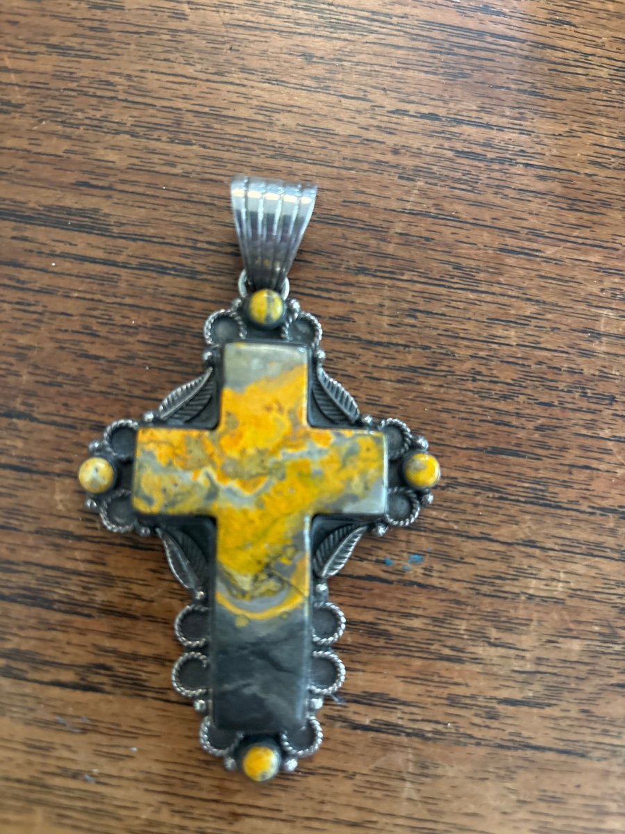 The Primrose Cross Pendant - Turquoise Mustang