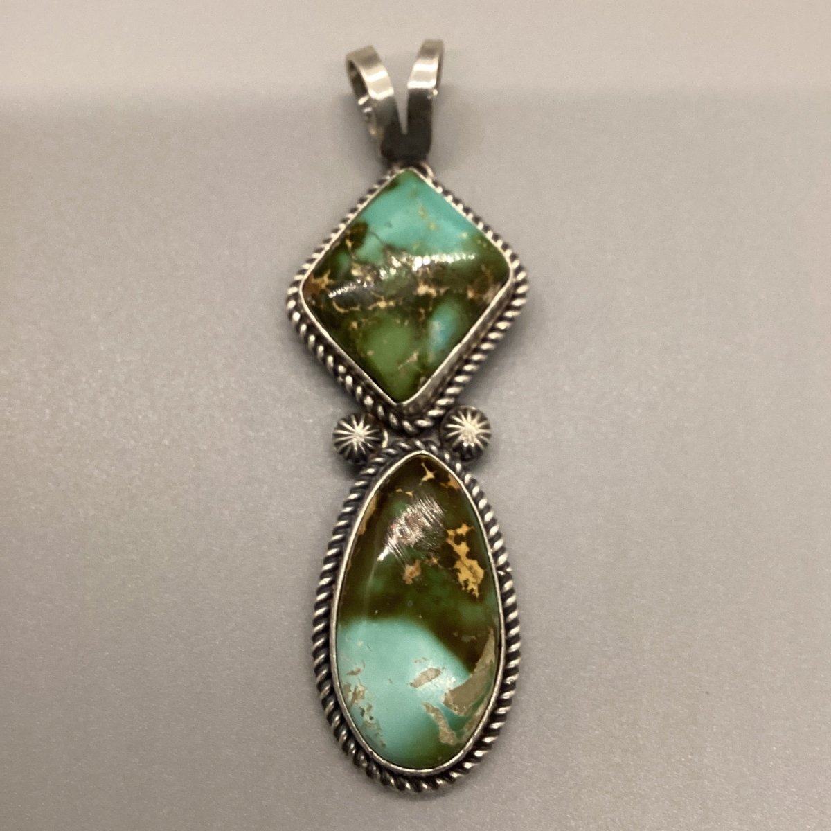 Pendant, Two - stone Premium Royston, Robert Shakey - Turquoise Mustang