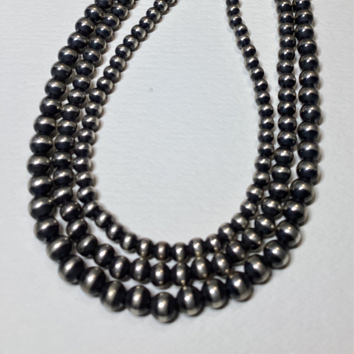 Navajo Pearls , 22", 3 Strand, 5/6/8 mm, Dan Dodson - Turquoise Mustang
