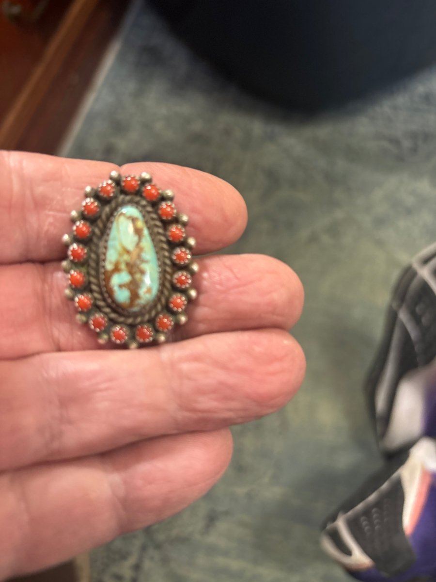 Ring, narrow 21 Stone Cluster Wild Horse with Mediteranean Coral bezel, Peterson Johnson (1) - Turquoise Mustang