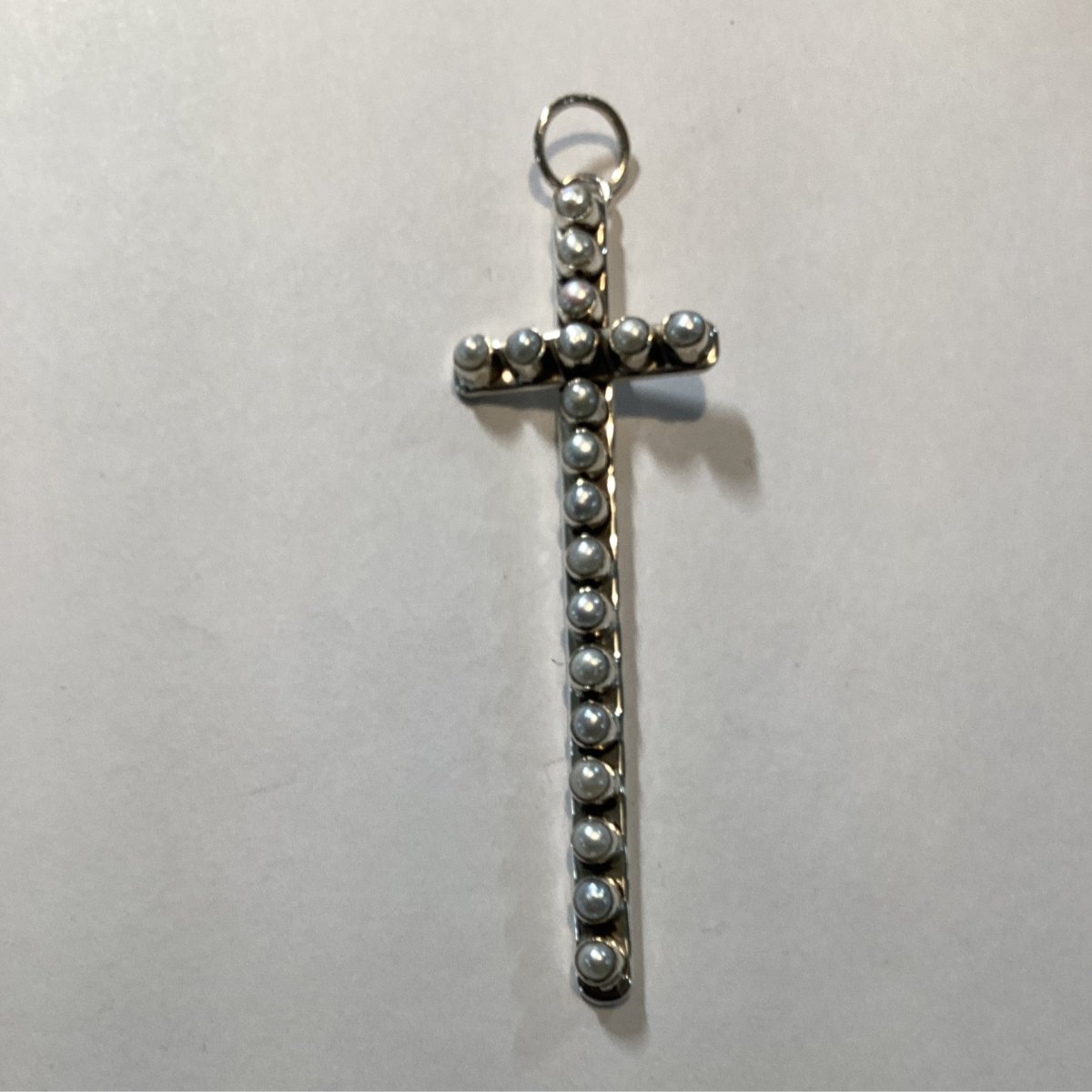Pendant, Cross, Narrow with 18 pearls, DD - Turquoise Mustang