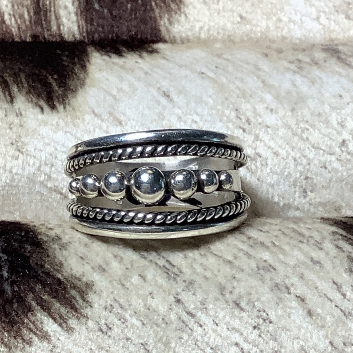 Ring, Petite Silver with 7 - Balls w/ Rope, James Willie and Virginia Jackson - Turquoise Mustang