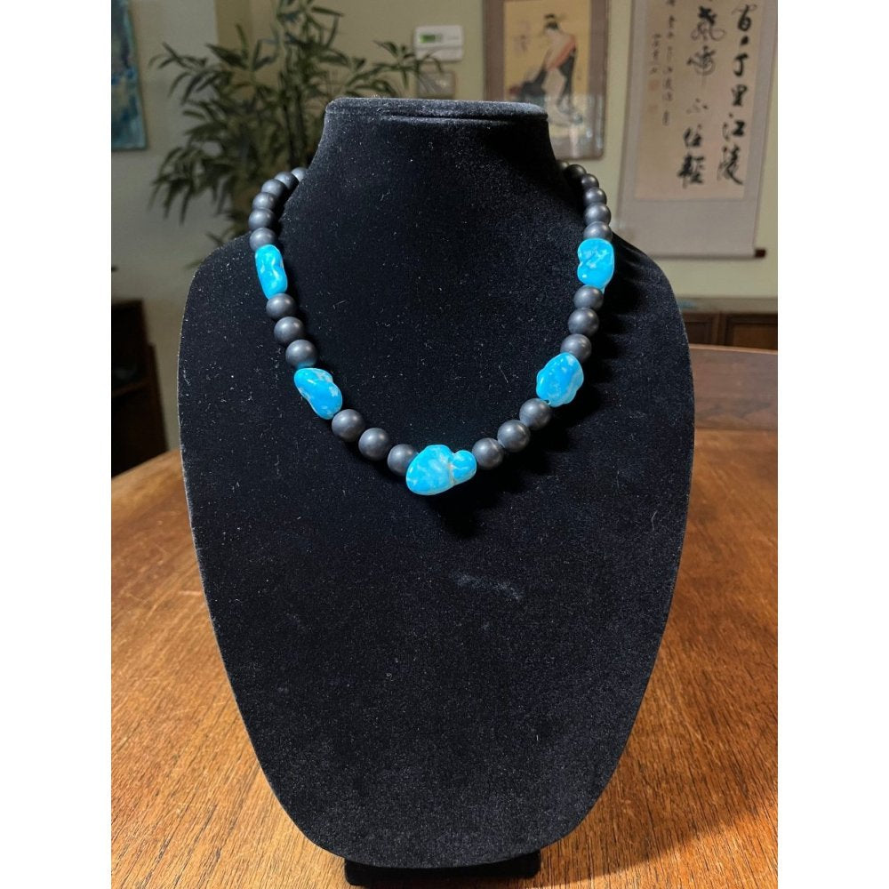 Styling Statement Jewelry for Modern Outfits: 2026 Guide