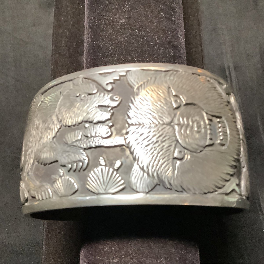 What a Hallmark Tells You About Native American Jewelry - Turquoise Mustang