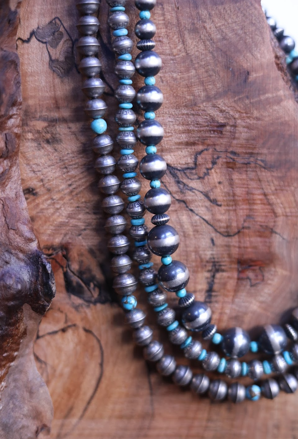 Mustang Silver Pearl Strands