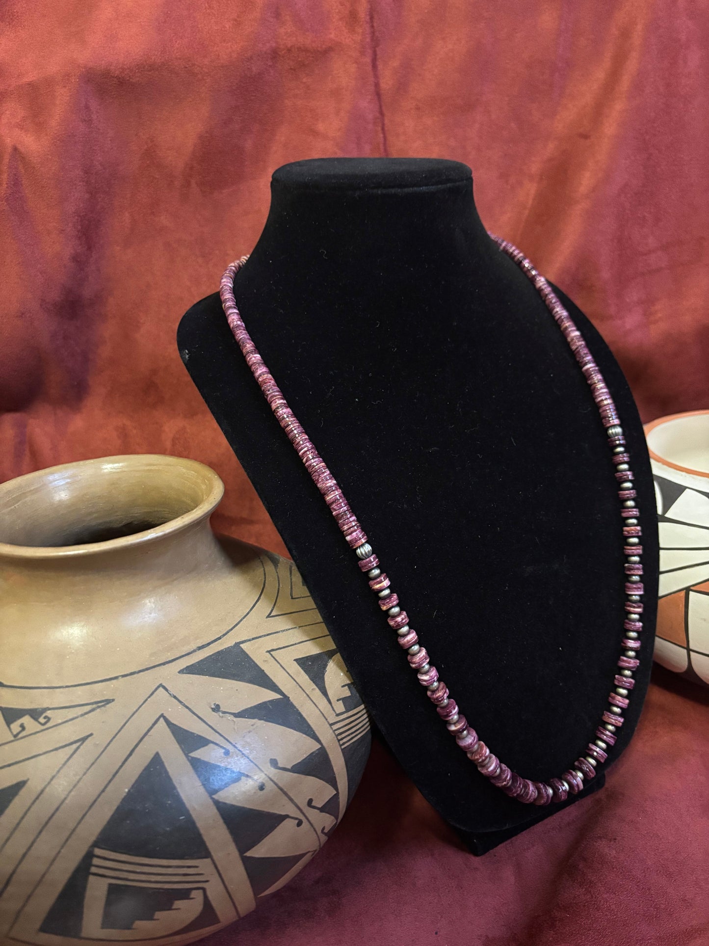 31” Graduated Purple Spiny Oyster Necklace