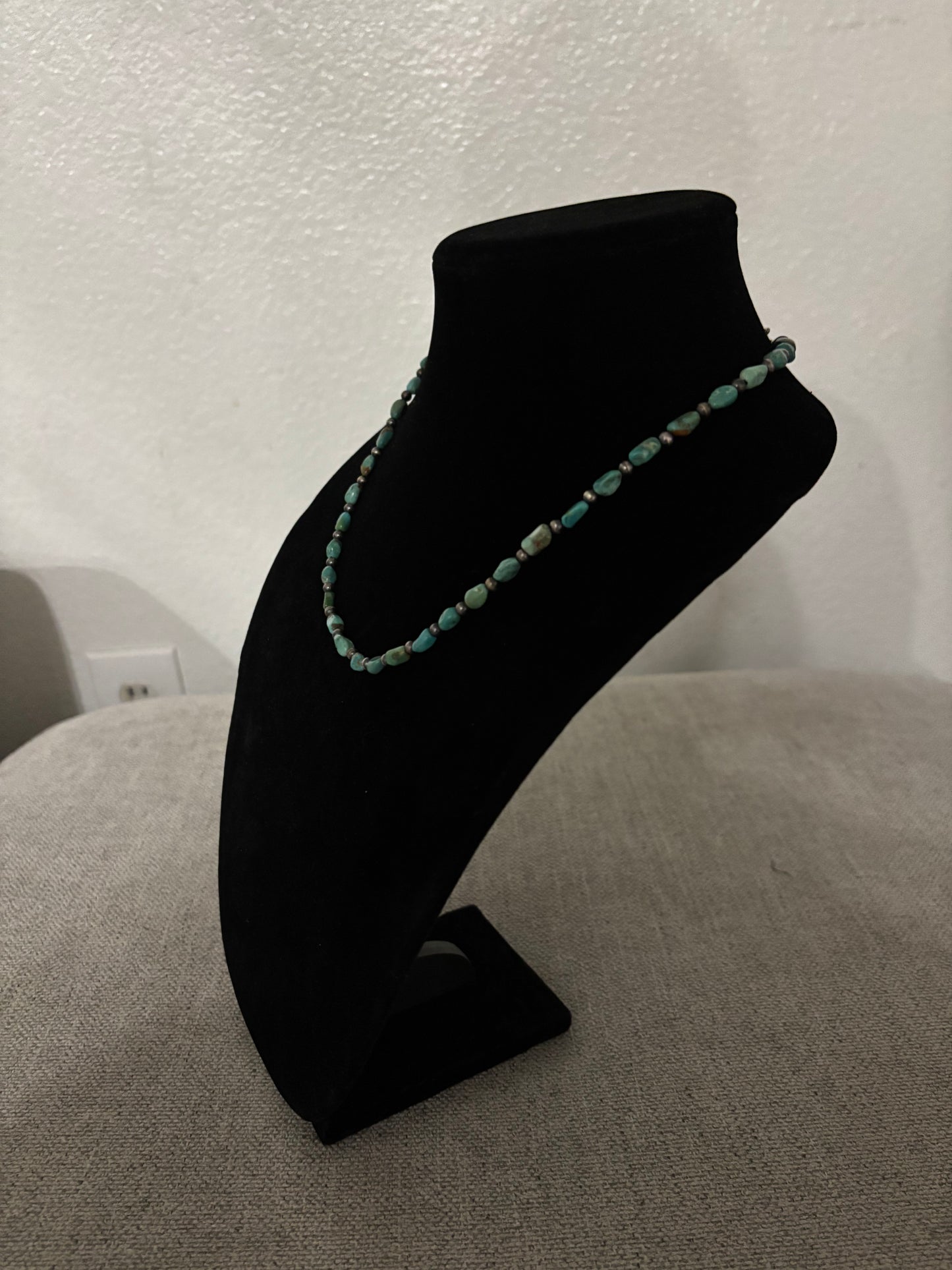 18” Fox Turquoise Nugget Necklace with Silver Pearl Spacers – 6mm