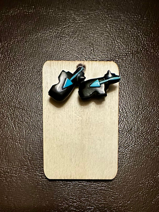 Pansy Natada Onyx Bear Studs