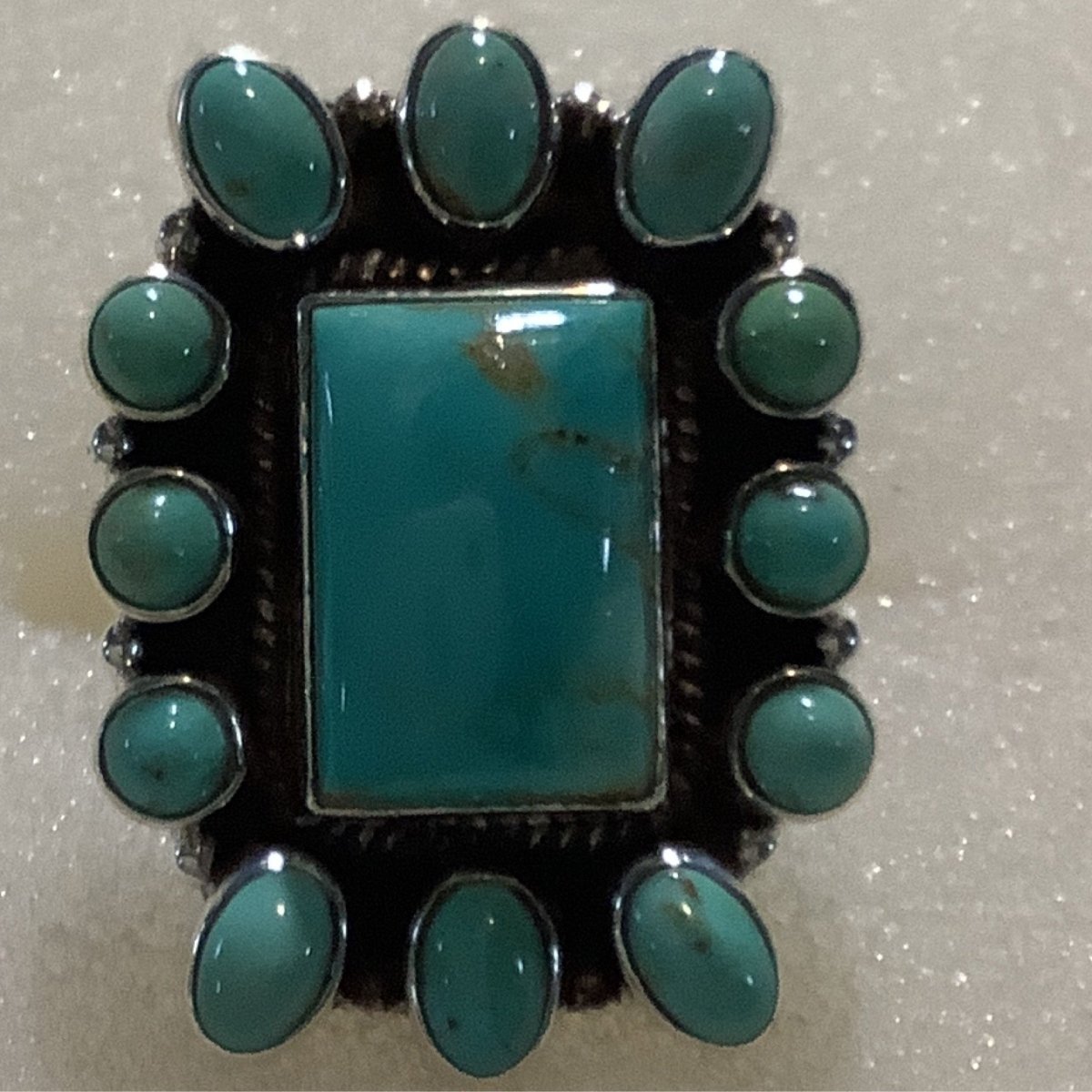 Ring, Turquoise, Rectangle Center with 12 stone bezel, DD - Turquoise Mustang